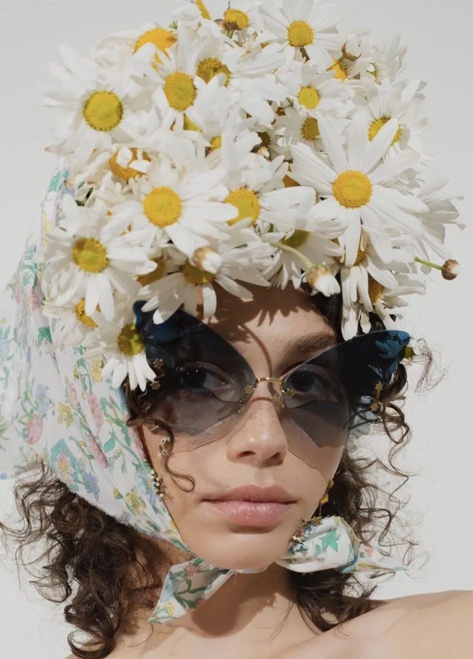 女士怎么挑选适合自己的墨镜,怎么选墨镜框适合脸型