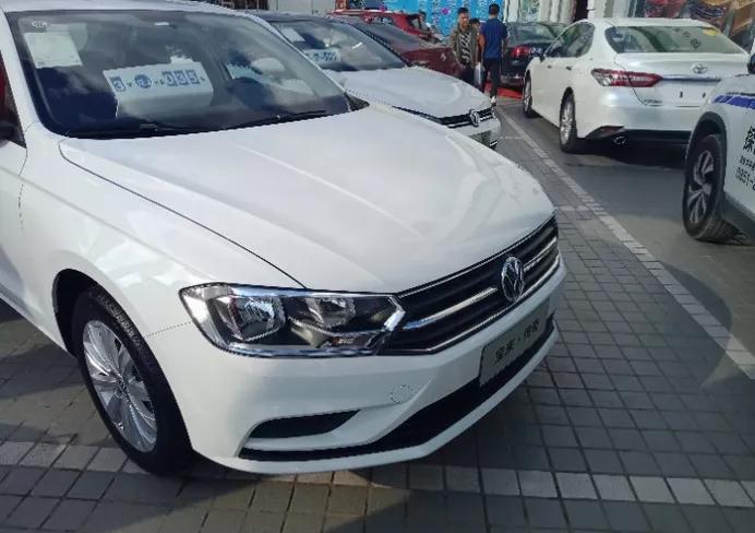 8万多买自动挡宝来传奇,宝来8万提车