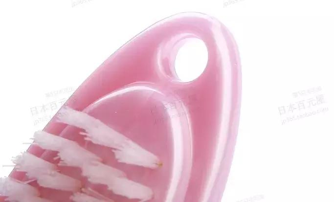 双脚换皮术！死皮、老茧一磨就没，还原一双白嫩玉足！