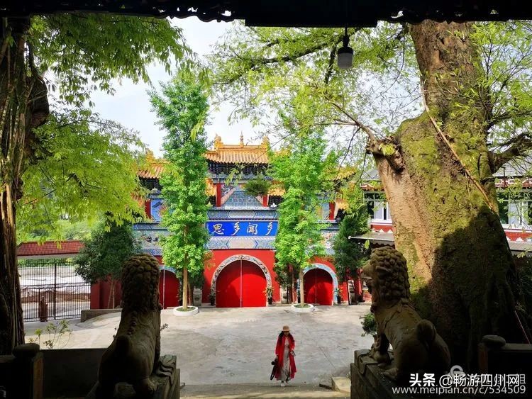 成都黄果树瀑布周边景点,成都瀑布玩水一日游