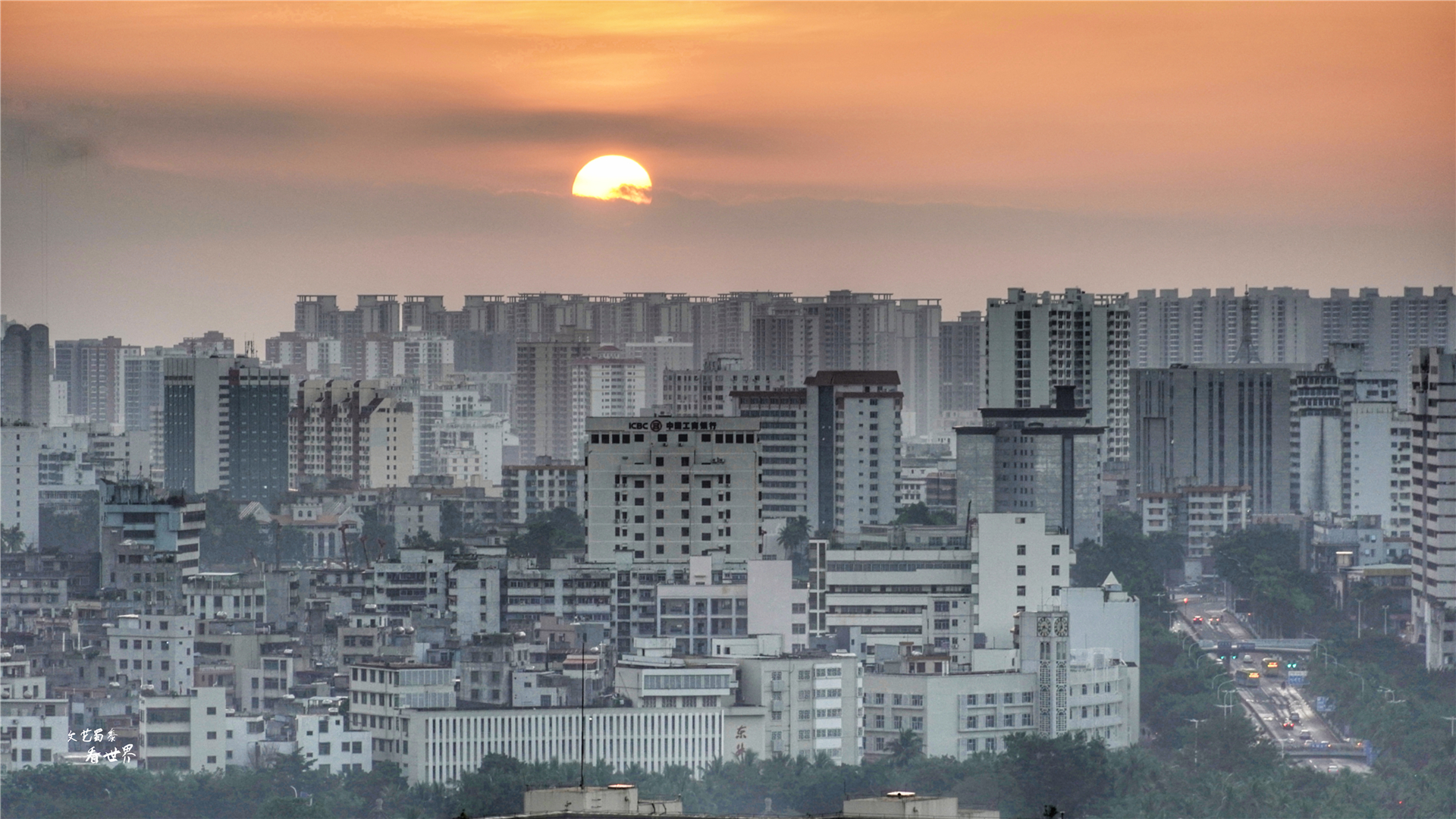 海口被东北人严重低估了,冬天也就冷一个月,跟三亚比差啥呀?