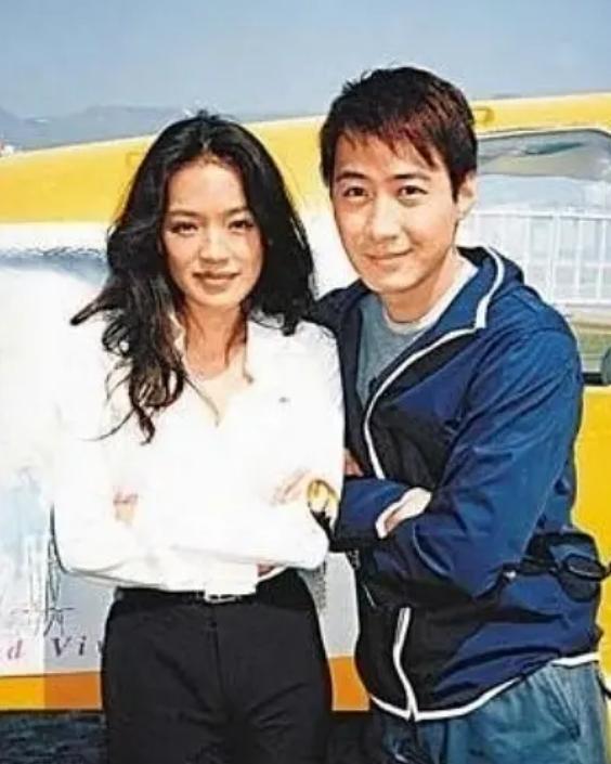 玻璃之城黎明舒淇解说,玻璃之城黎明舒淇再次重逢