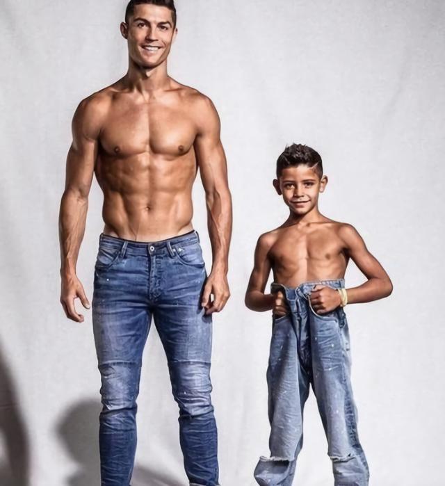 c罗20岁身材,c罗迷你罗5岁