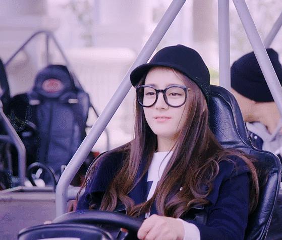 嘉行“重男轻女”，女艺人抠脚8个月，男艺人集体出逃？