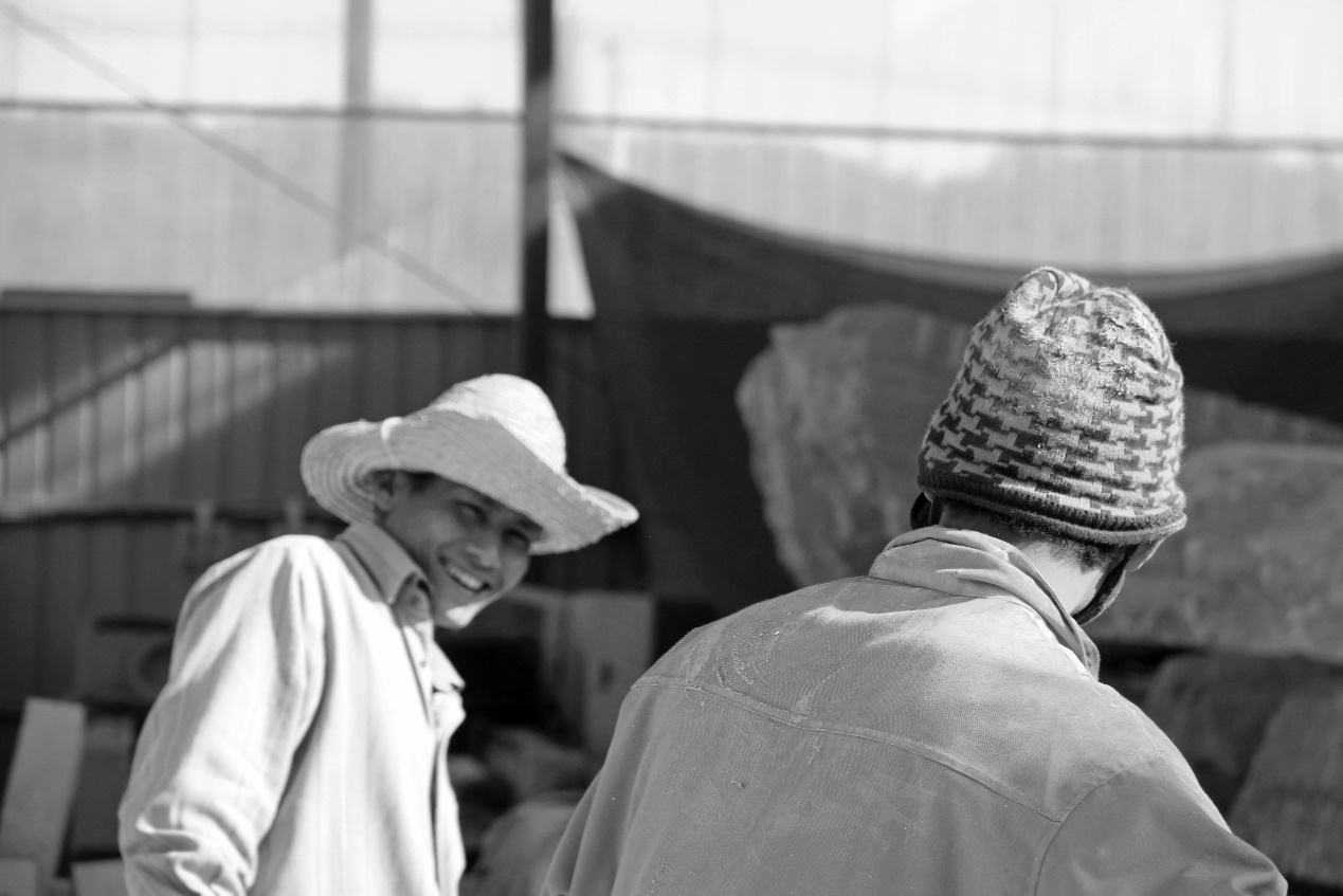 年年复年年：坟石工人的尘肺二十年