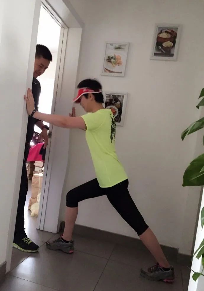 想问下大家，有啥方法能浇灭我老公想给我当“私教”的热情？