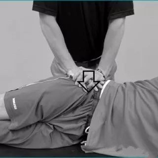 产后屁股神经痛,产后屁股尾骨痛错位