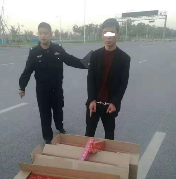 涉案金额百余万元！郑东警方破获一起重大销售假烟案