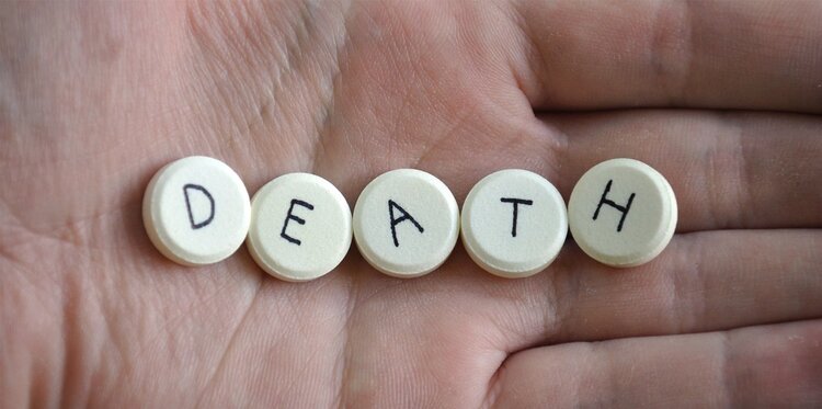 人去世一百天后尸体有什么变化,人死后尸体的变化