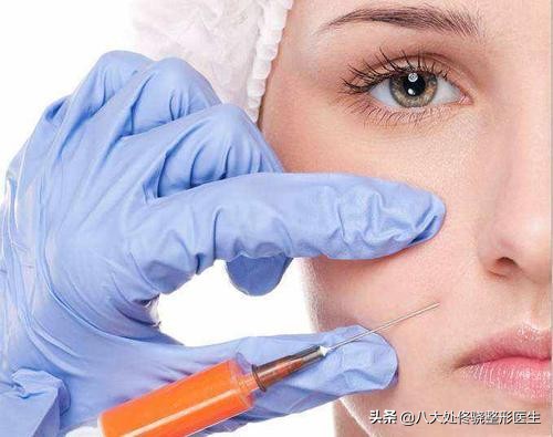 才20岁脸上有皱纹咋回事,才20岁就有皱纹了怎么办