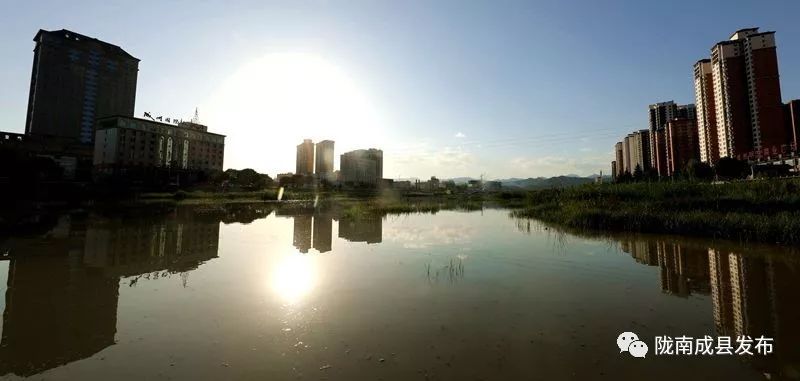 我叫成县，这是我2019年的自拍照~