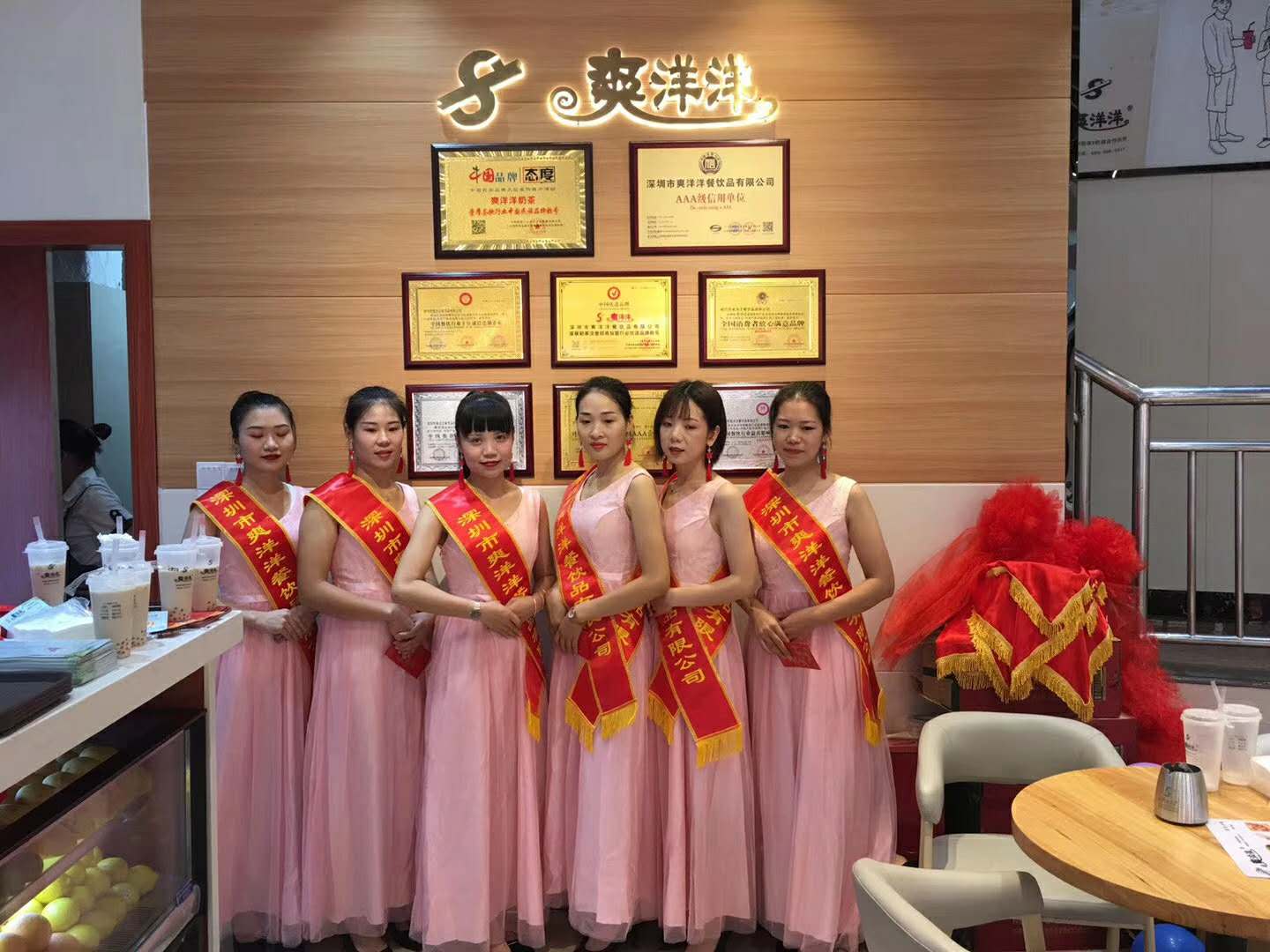 奶茶店加盟top10加盟费,朗茶奶茶店加盟大概要多少钱