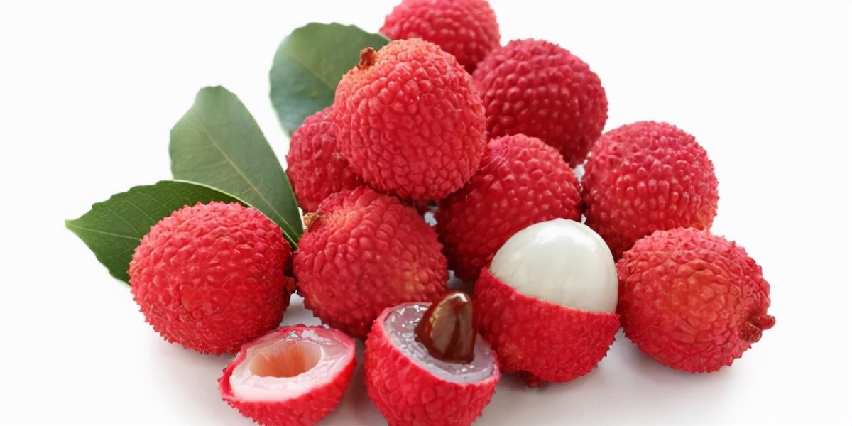 吃了刺激食物就会尿血,吃了水果尿多是正常的吗