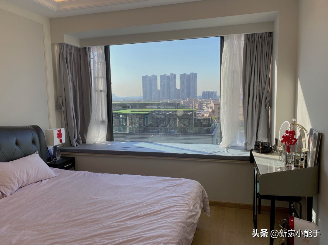 新房子乔迁之喜布置简单,乔迁新居喜气盈门的下一句