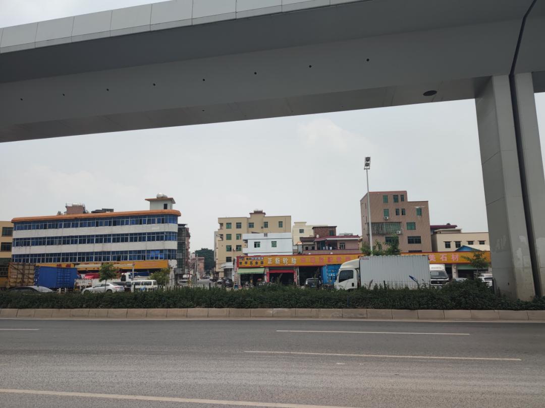 钟落潭保利珑玥天坑,神秘水潭天坑