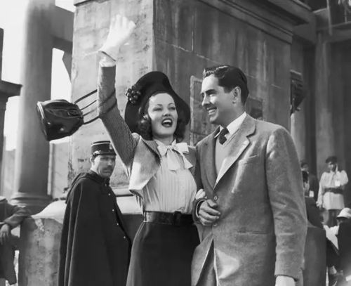 毛姆《刀锋》有声小说,10分钟读完毛姆《刀锋》