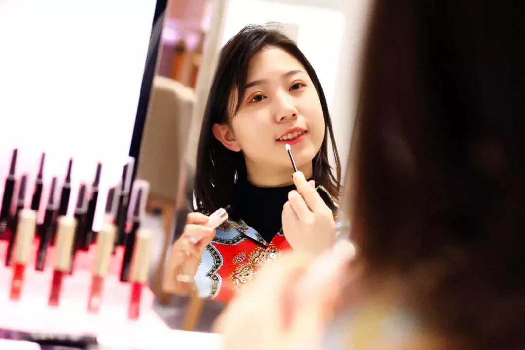 可以提升妆容质感的化妆品,提升妆感化妆产品