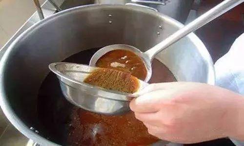 卤菜卤水发苦怎么回事,卤菜的卤水酸了怎么挽救