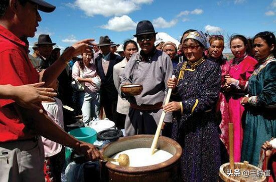 蒙古八珍之一马奶酒,蒙古八珍中的醍醐