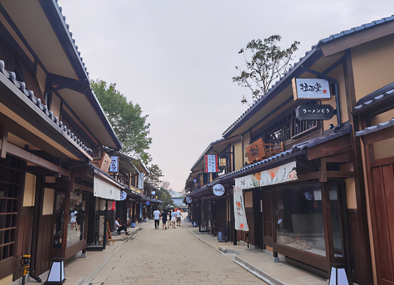 大连真为日本设立文化风情街吗,近代大连被日本殖民多少年