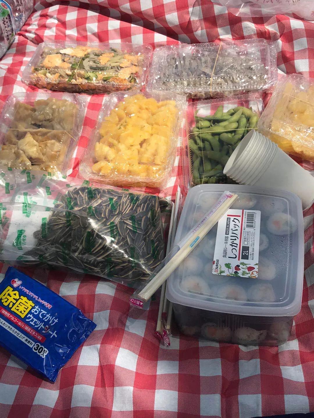 日本疫情举行聚会,日本民众疫情聚会