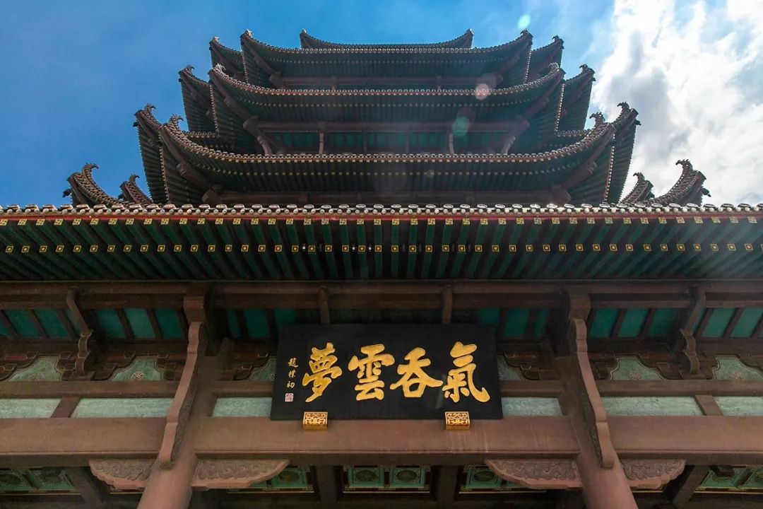 武汉人一般去不去黄鹤楼,武汉人为什么要去旅游呢