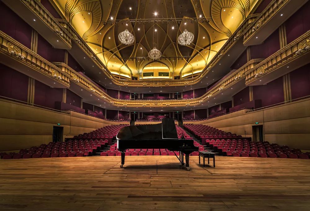 长江钢琴tch系列和冠军系列比较,长江钢琴是国产品牌的佼佼者