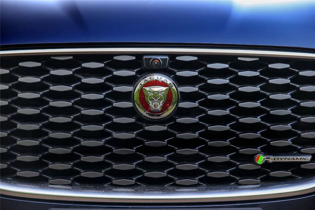 捷豹f-pacep250r-dynamic落地价,2020捷豹f-pace与glc260l4matic