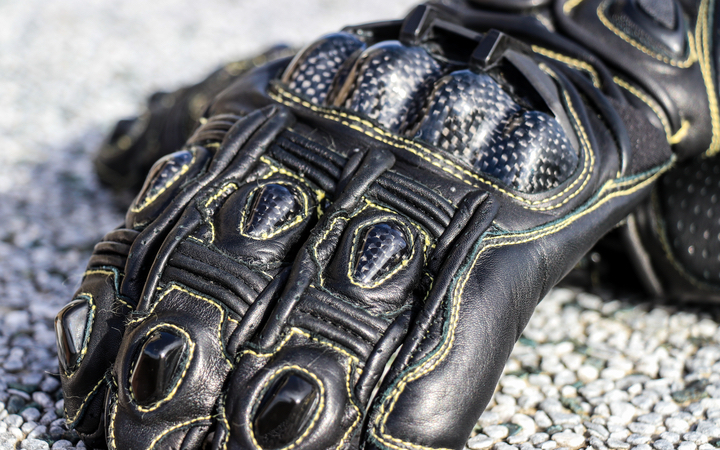 平价摩托车手套测评,冬季骑行手套摩托车测评