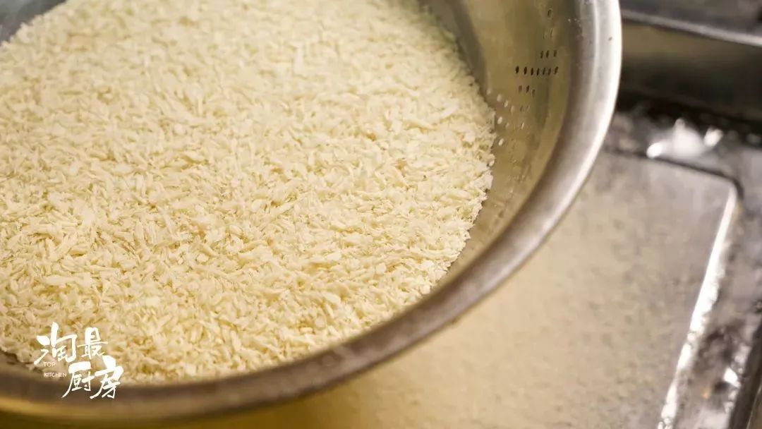 香酥雪花牛小排,香酥小牛排点心