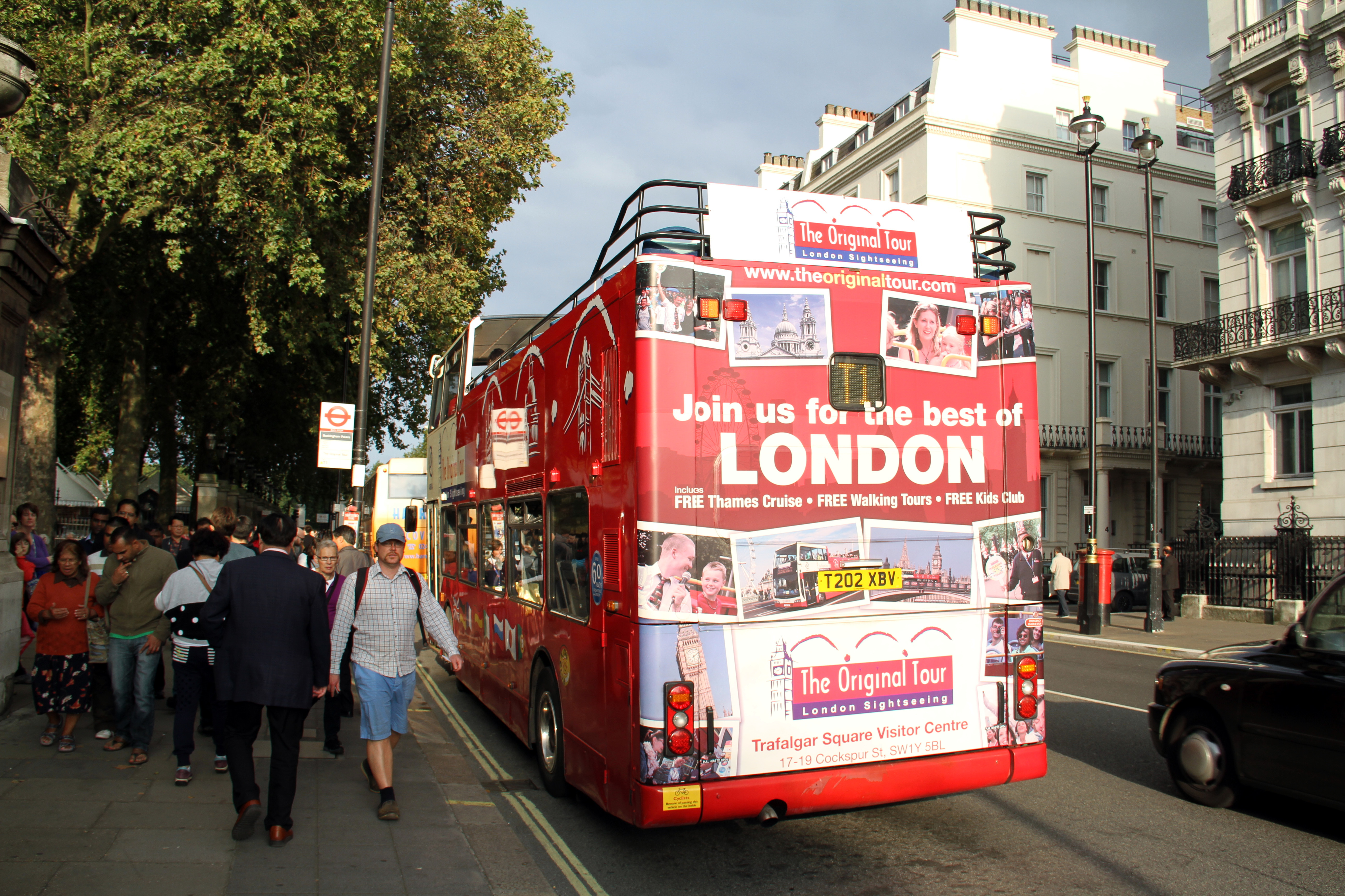 英国真正的白金汉宫,英国王室白金汉宫门口