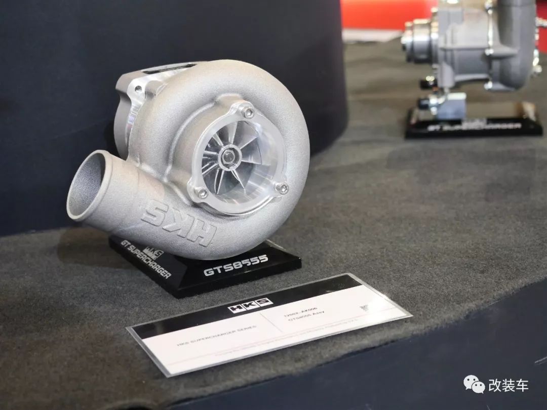 改装车聚会,改装车齐聚车展