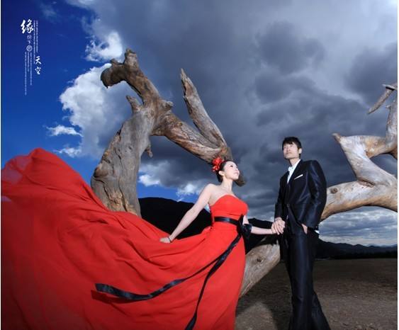 宏远宝贝13年成最老牌啦啦队，丰满性感被模仿，转型变美工程