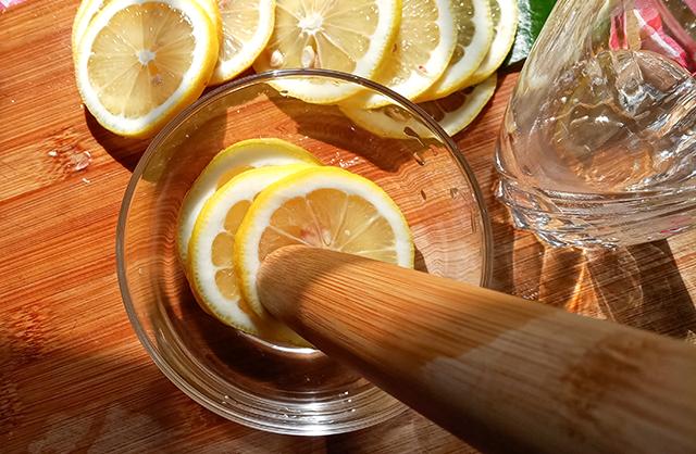 柠檬养乐多好喝吗,柠檬养乐多