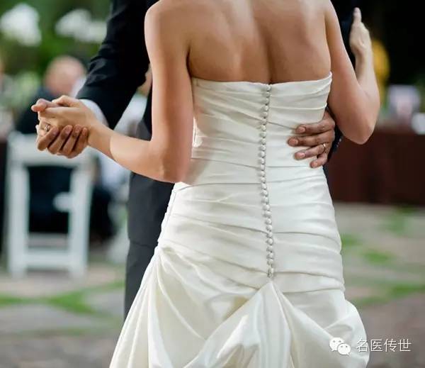 小学生坐姿不正确引起脊柱弯曲,脊柱呈s弯曲是不是正常