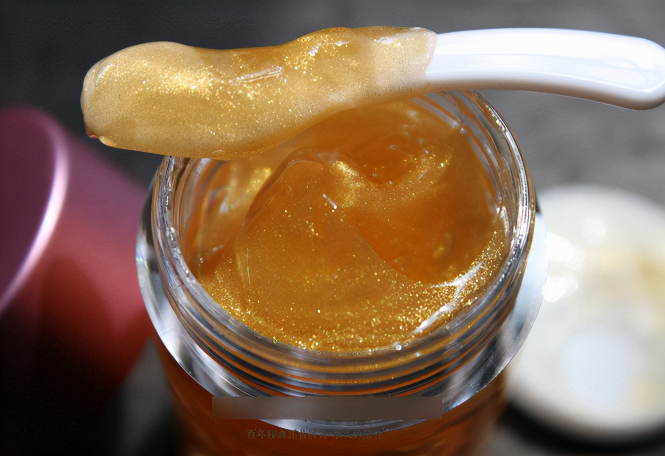 眼霜排名平价十大公认好用的眼霜 (眼霜哪款才是真正有效好用)