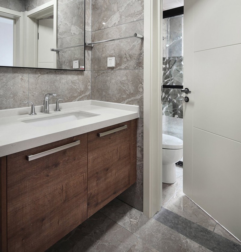 卫生间浴室柜该选好的吗,卫生间潮浴室柜怎么选比较实用