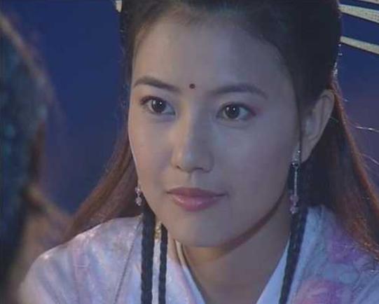 港姐关之琳李嘉欣周海媚,李嘉欣与周海媚哪个更胜一筹