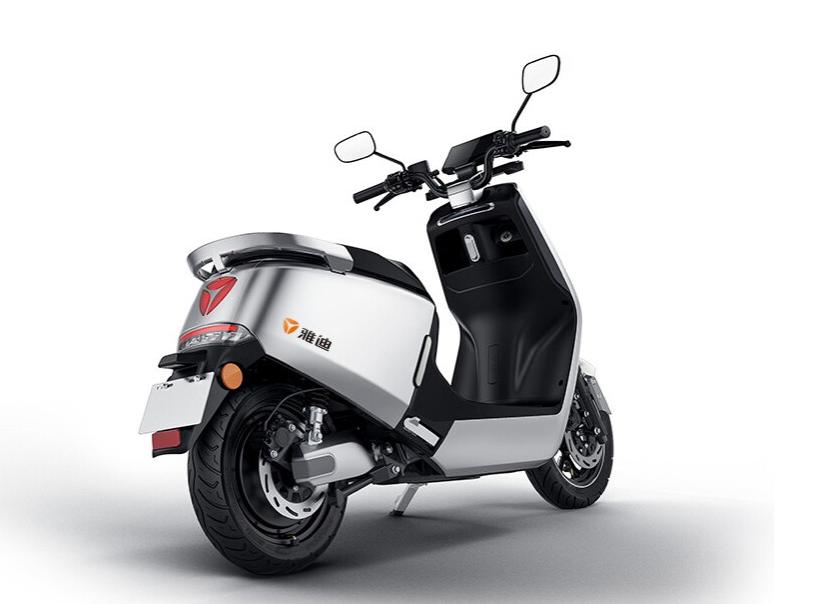 新日电动车和雅迪电动车哪个更好,9号电动车和雅迪电动车哪个靠谱