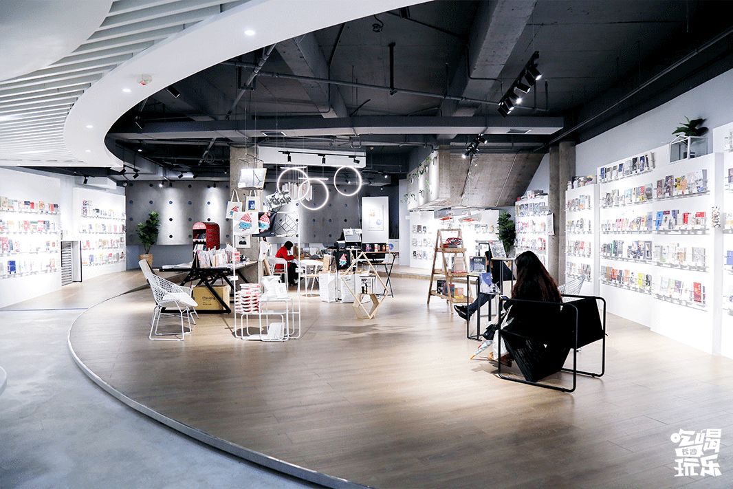 收藏！本期我们精选长沙14家宝藏书店推荐给你~