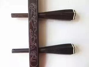 二胡发出沙哑的声音,二胡发出声音的特点是什么