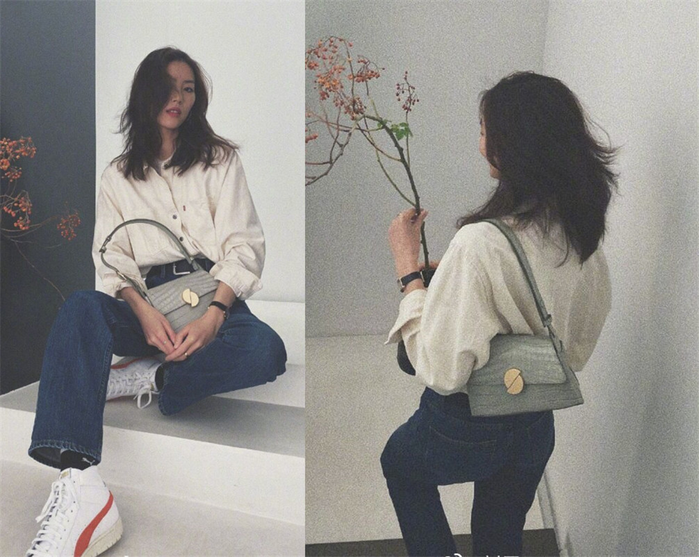 刘雯背过的lv包包,刘雯同款celine复古包