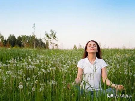 跑步怎么呼吸让越跑越不累,跑步喘不过气该如何加强锻炼