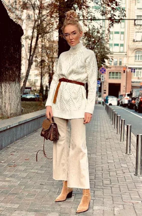 毛衣和卫衣哪个时尚一点好,卫衣与毛衣哪款好看