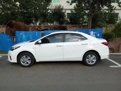 一汽丰田卡罗拉有几款车,卡罗拉用车真实感受