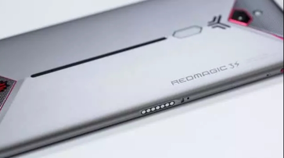 吃鸡极限压枪和平精英教学,和平精英四指进阶打法