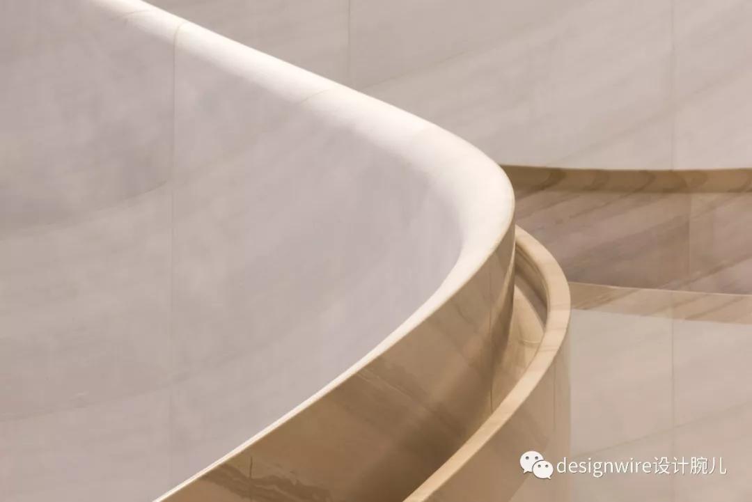 全球第一家苹果水上直营店在哪里,全球第一水上零售店