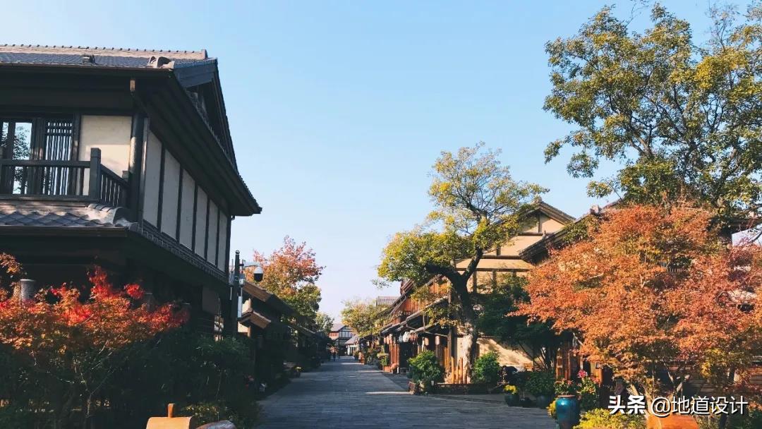 你敢相信？就凭“佛祖拈花一笑”的典故设计出一个拈花湾小镇