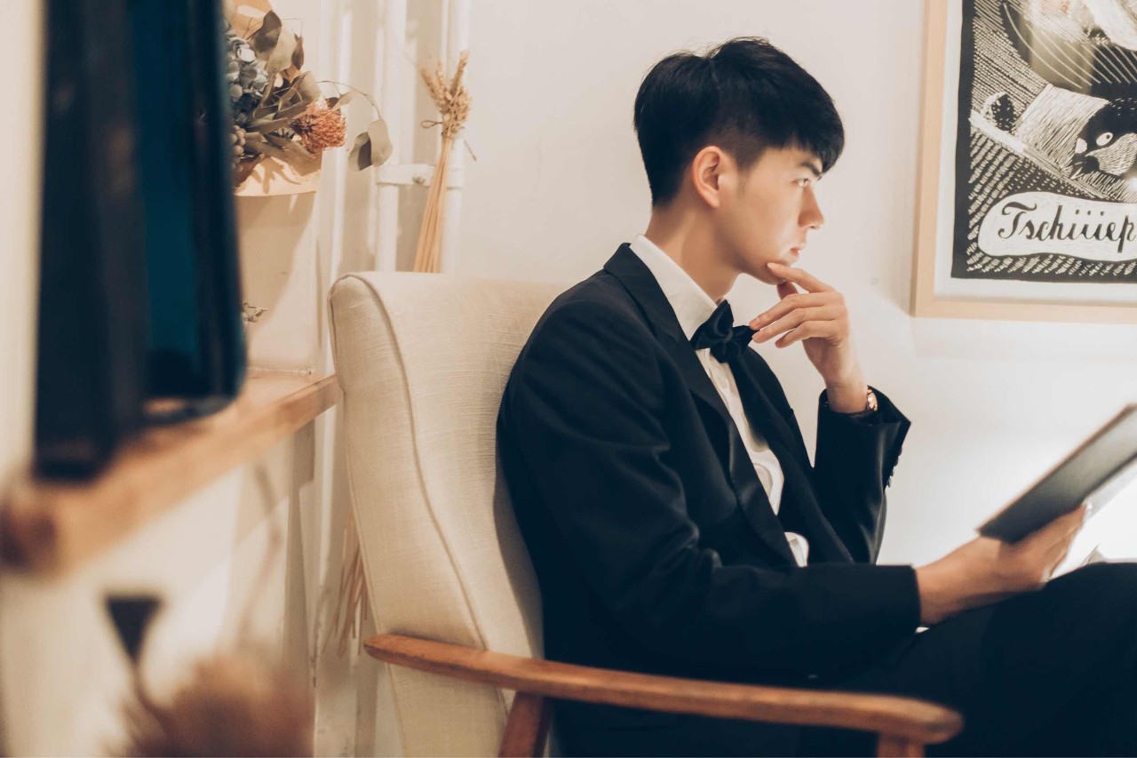 一招让你变成高冷男神,高冷男神怎么才能变成小奶狗