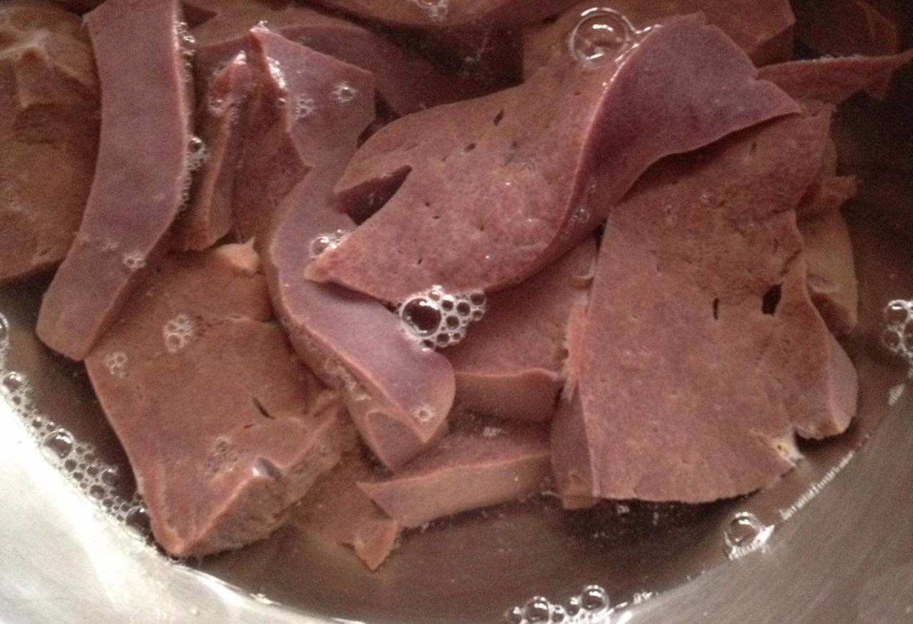 宝宝猪肝粉怎么拌到米糊里,自制猪肝粉一次给宝宝吃多少